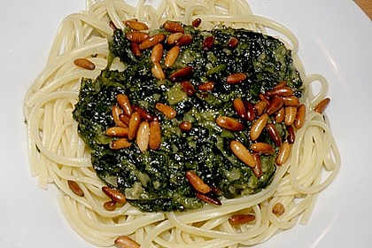 Spaghetti mit Spinat und Schafskäse 3