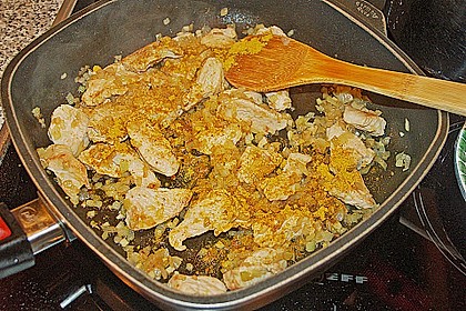 Hühnchen in Pfirsich - Curry - Rahmnudeln 1