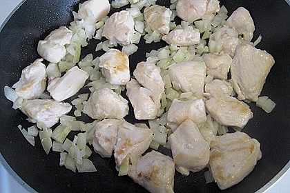 Hühnchen in Pfirsich - Curry - Rahmnudeln 13