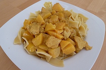 Hühnchen in Pfirsich - Curry - Rahmnudeln 5