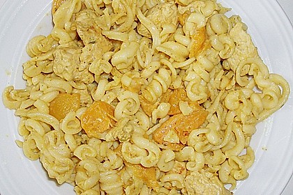 Hühnchen in Pfirsich - Curry - Rahmnudeln 8
