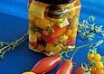 Eingelegte Tomaten mit Oliven und Schafsk&auml;se