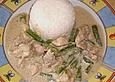 Gr&uuml;nes H&uuml;hnercurry
