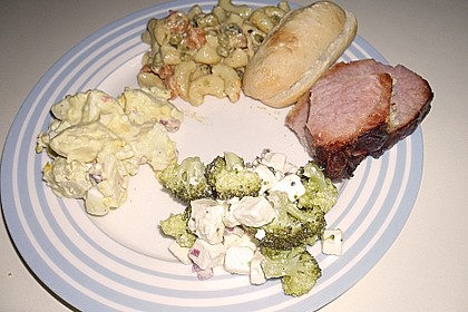 Broccolisalat mit Feta 1