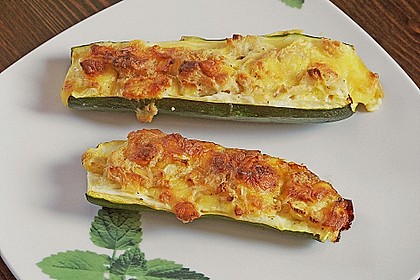 Überbackene Zucchini mit Schafskäse 6