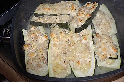 Überbackene Zucchini mit Schafskäse 50
