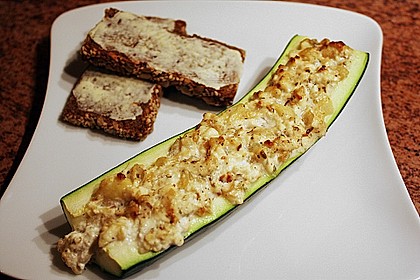 Überbackene Zucchini mit Schafskäse 5