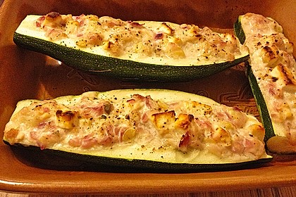 Überbackene Zucchini mit Schafskäse 4