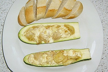 Überbackene Zucchini mit Schafskäse 49