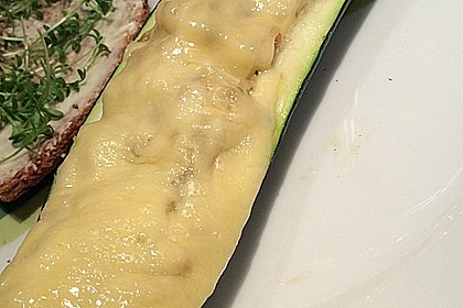 Überbackene Zucchini mit Schafskäse 16