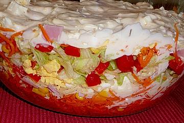 Bunter Schichtsalat