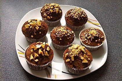 Bananen - Haselnuss - Muffins 12
