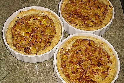 Lauch - Sauerkraut - Bl&auml;tterteig - Kuchen