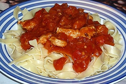Bandnudeln in Paprika - Sauce 2