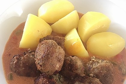 Fleischbällchen mit Paprikasoße 32