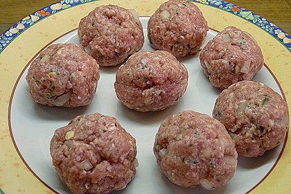 Fleischbällchen mit Paprikasoße 26