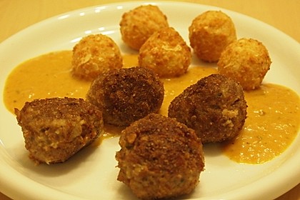 Fleischbällchen mit Paprikasoße 25