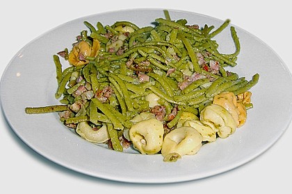 Tortellini - Sp&auml;tzle - Pfanne mit B&auml;rlauchpesto