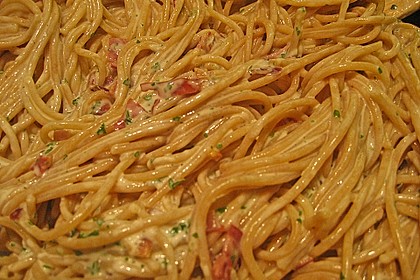 Spaghetti Carbonara mit Speck unt Petersilie 8