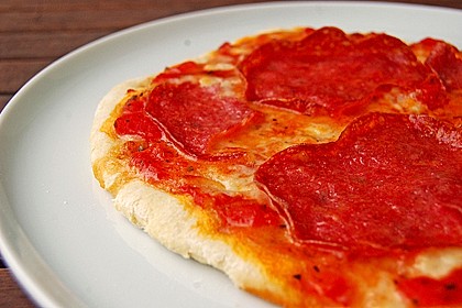 Italienischer Pizzateig 90