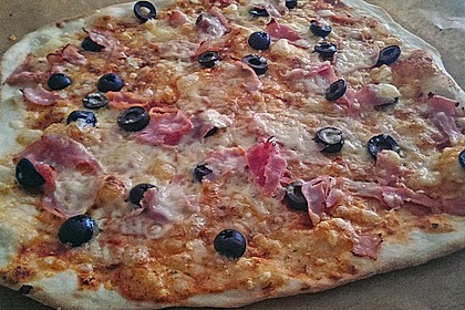 Italienischer Pizzateig 163