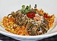 Spaghetti Nero in Tomaten - Gorgonzola - Sauce mit Garnelen