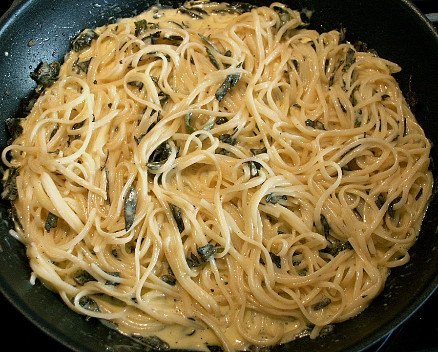 Salbei-Spaghetti