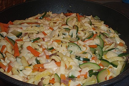 Gem&uuml;sepfanne mit Sp&auml;tzle 3