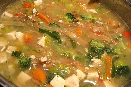 Asiatische Hühner - Nudelsuppe 10