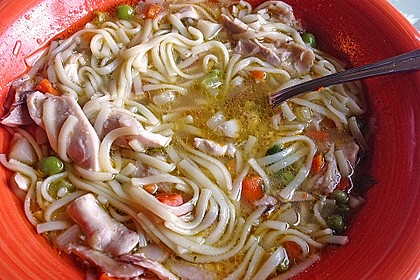 Asiatische Hühner - Nudelsuppe 1