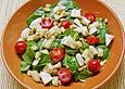 Spinatsalat mit K&auml;se und Birnen