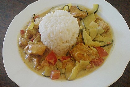 Urmelis Hähnchenbrust in Zucchini - Curry - Sahne - Sauce 17
