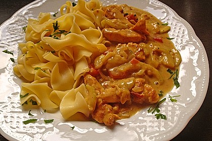 Urmelis Hähnchenbrust in Zucchini - Curry - Sahne - Sauce 5