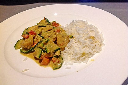 Urmelis Hähnchenbrust in Zucchini - Curry - Sahne - Sauce 15