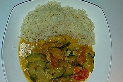 Urmelis Hähnchenbrust in Zucchini - Curry - Sahne - Sauce 16