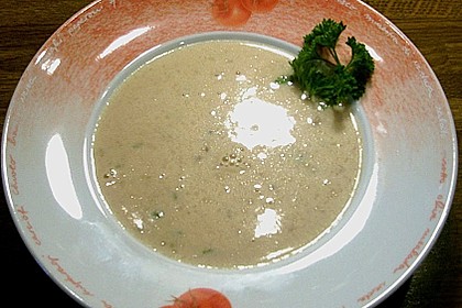 Steinpilz - Schaums&uuml;ppchen mit Parmesan