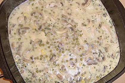H&auml;hnchen - Pilz - Sauce mit Nudeln 2