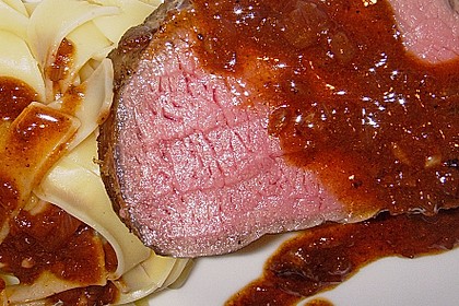 Rinderfilet mit  Balsamicosauce 21
