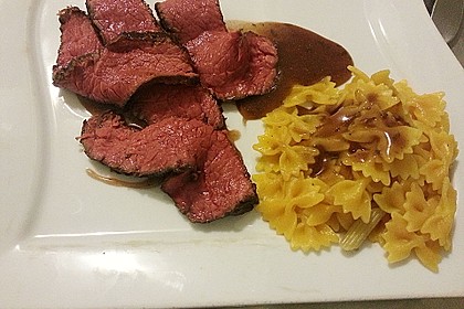 Rinderfilet mit  Balsamicosauce 35