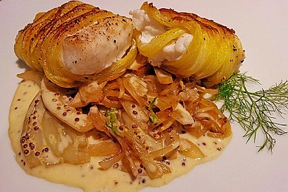 Zander im Kartoffelmantel auf Fenchelgemüse mit Senfsauce 1