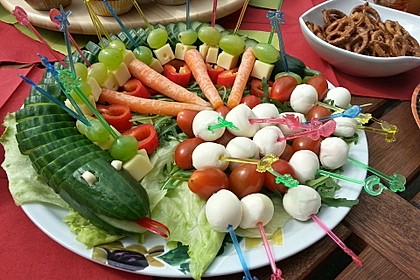 Gurkenschlange im Gemüsebeet 1