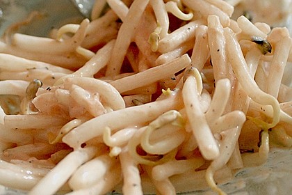 Salat mit Joghurtsauce