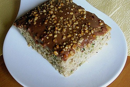 Süßer Zucchinikuchen vom Blech 8
