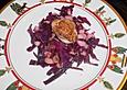 Rotkohlsalat mit gebratener Wachtelbrust