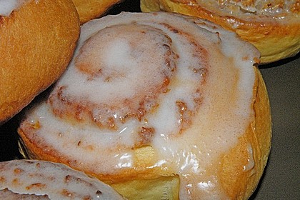 Gef&uuml;llte Hefeschnecken 3
