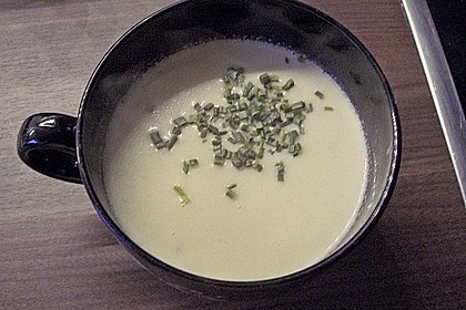 Knoblauchsuppe mit Parmesan 5