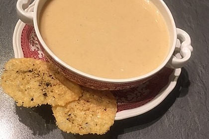 Knoblauchsuppe mit Parmesan 6