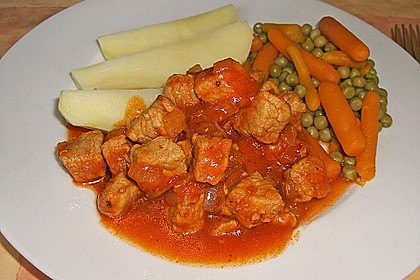 Ungarisches Gulasch / Pörkölt 13