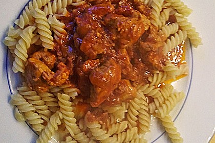 Ungarisches Gulasch / Pörkölt 42