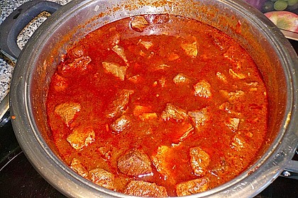 Ungarisches Gulasch / Pörkölt 34